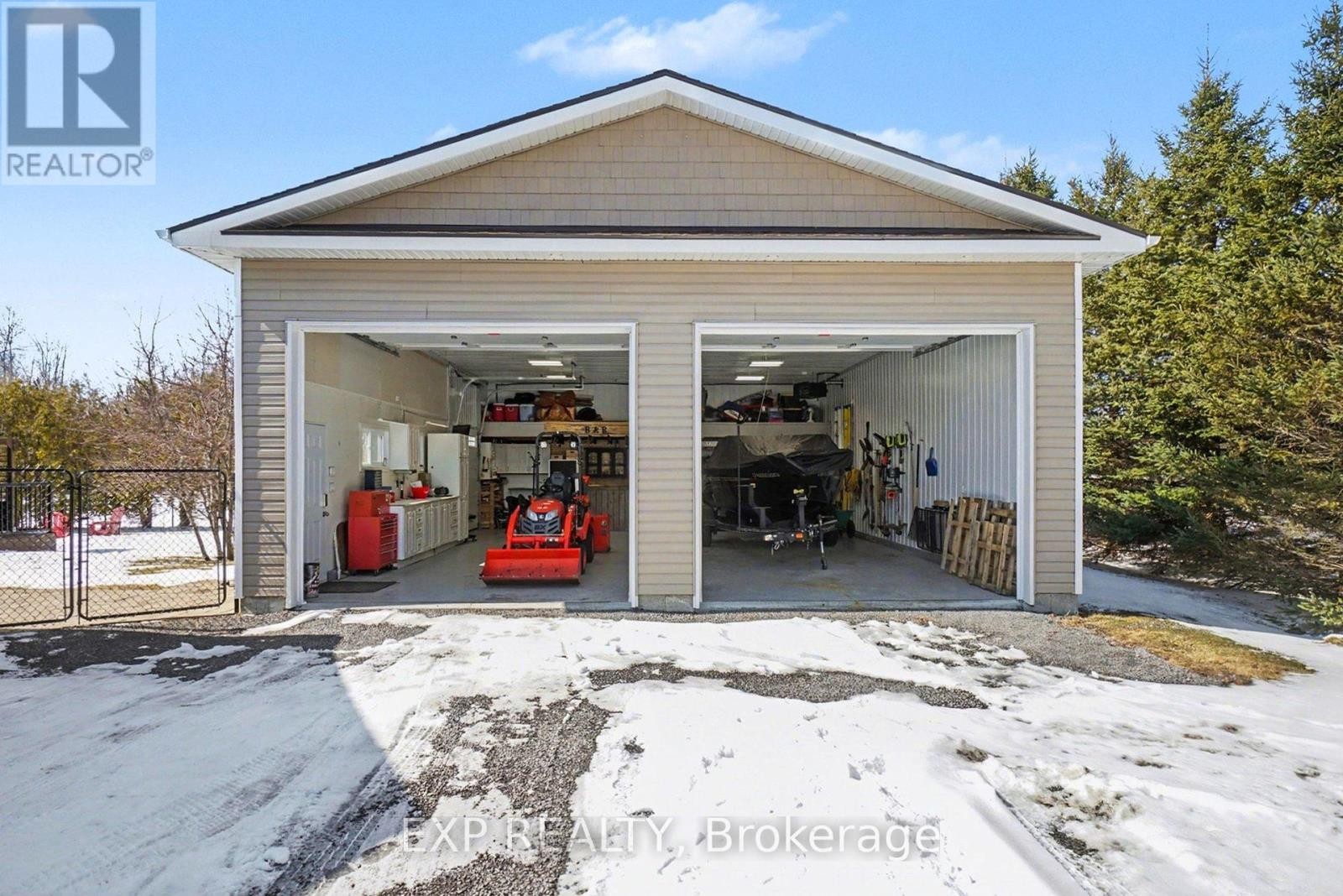 












3238 DROUIN ROAD

,
Clarence-Rockland,




Ontario
K0A2A0

