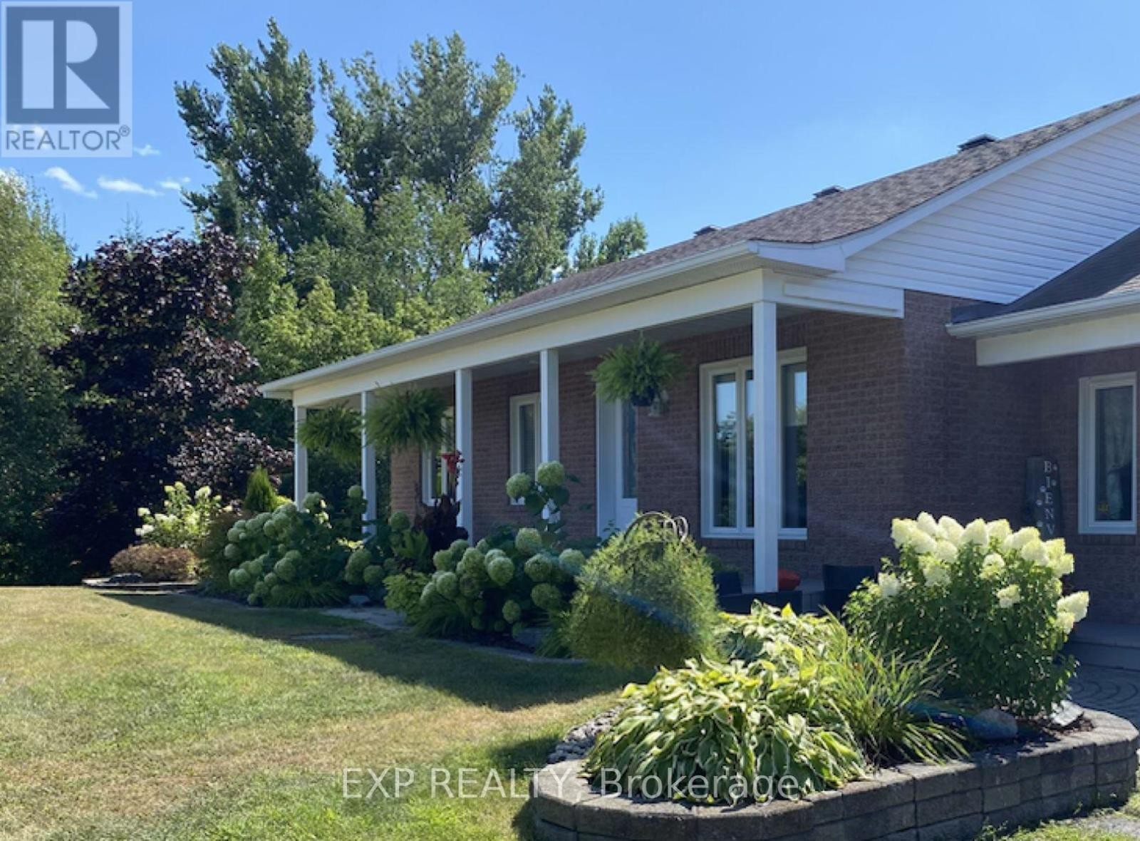 












3238 DROUIN ROAD

,
Clarence-Rockland,




Ontario
K0A2A0

