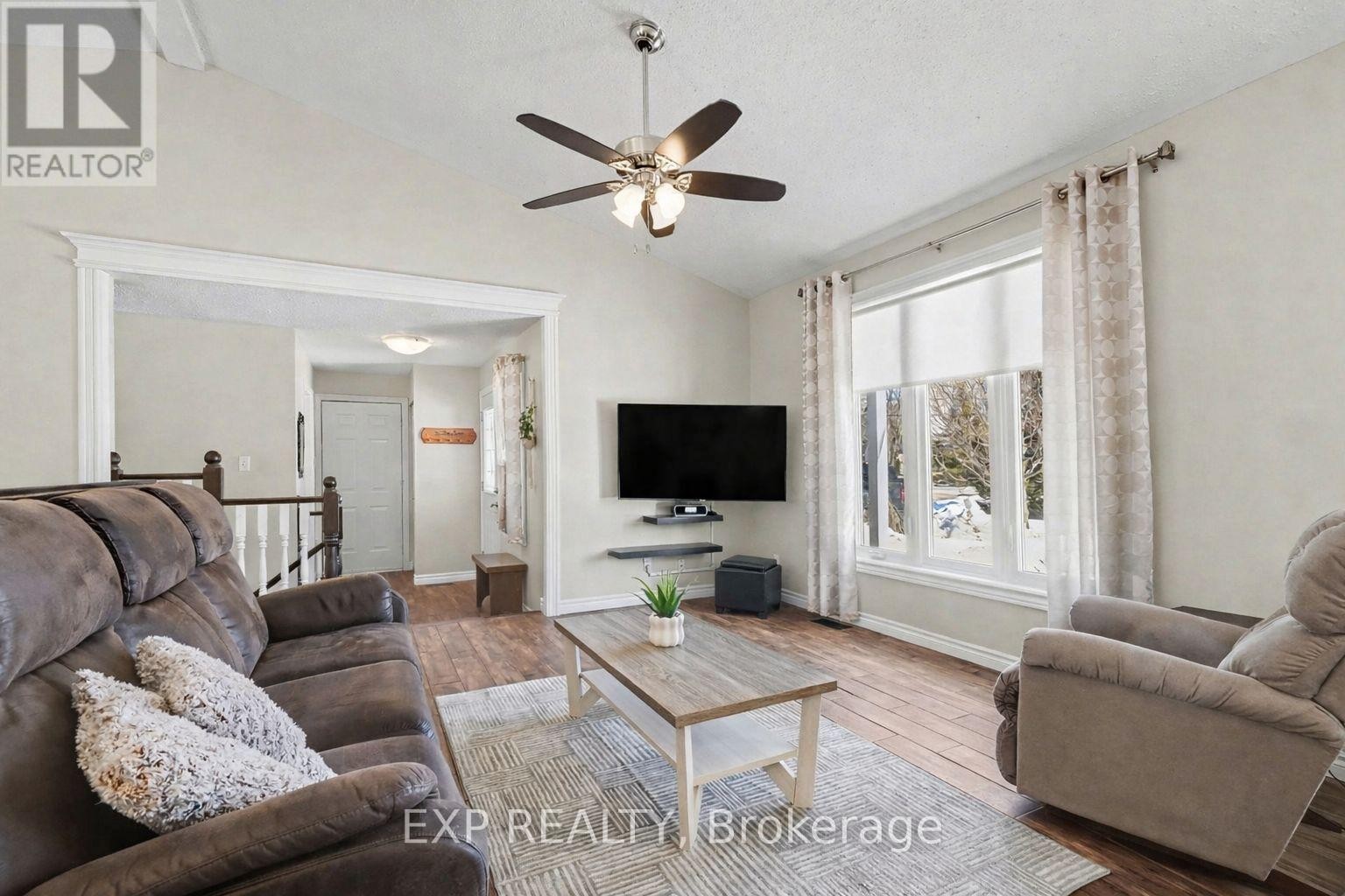 












3238 DROUIN ROAD

,
Clarence-Rockland,




Ontario
K0A2A0

