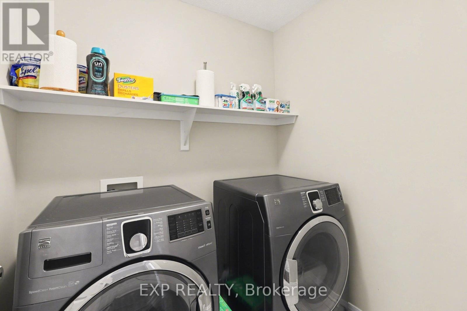 












4630 OGILVIE WALK CRESCENT

,
Ottawa,




Ontario
K1J1G7

