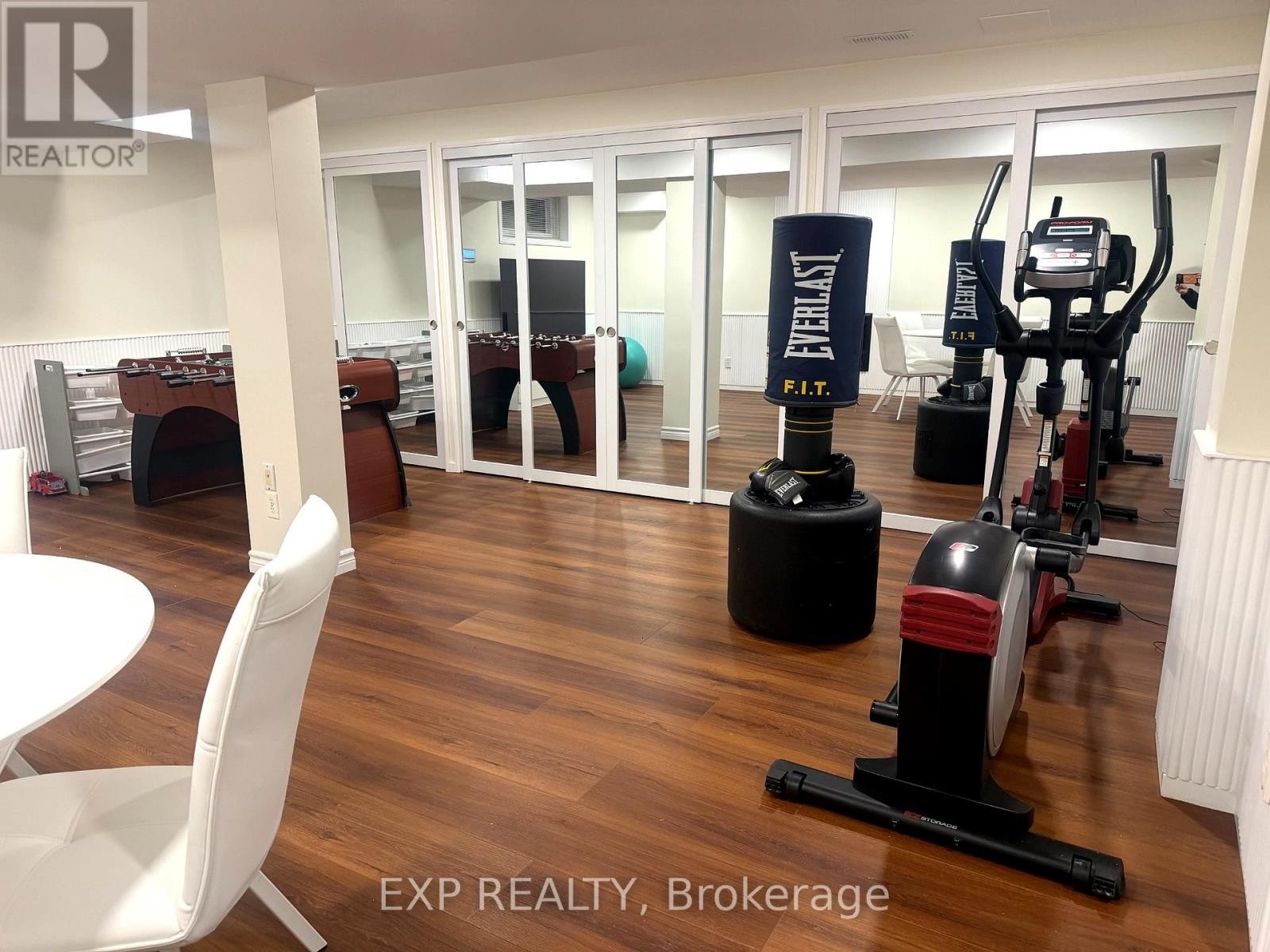 












4630 OGILVIE WALK CRESCENT

,
Ottawa,




Ontario
K1J1G7

