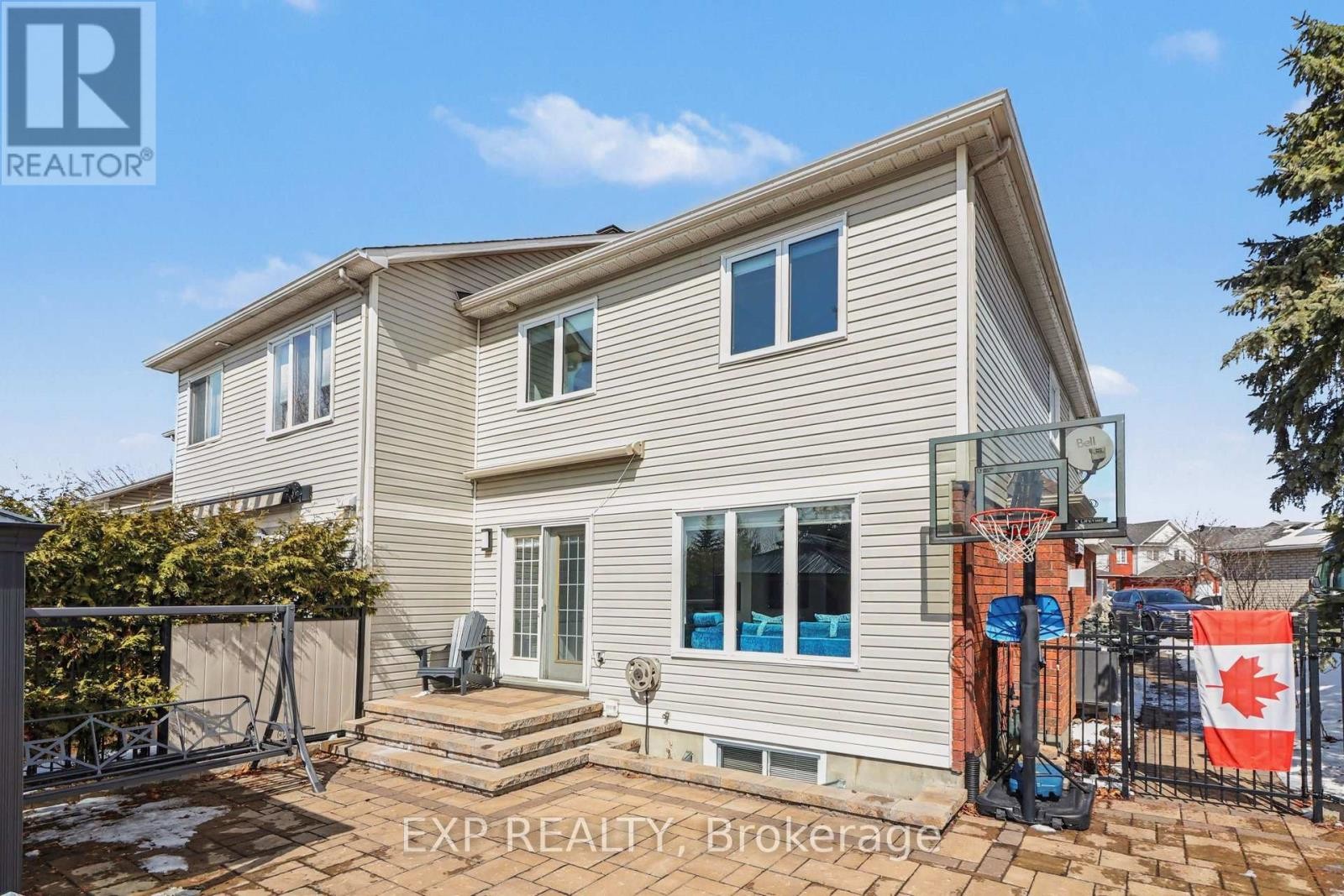 












4630 OGILVIE WALK CRESCENT

,
Ottawa,




Ontario
K1J1G7

