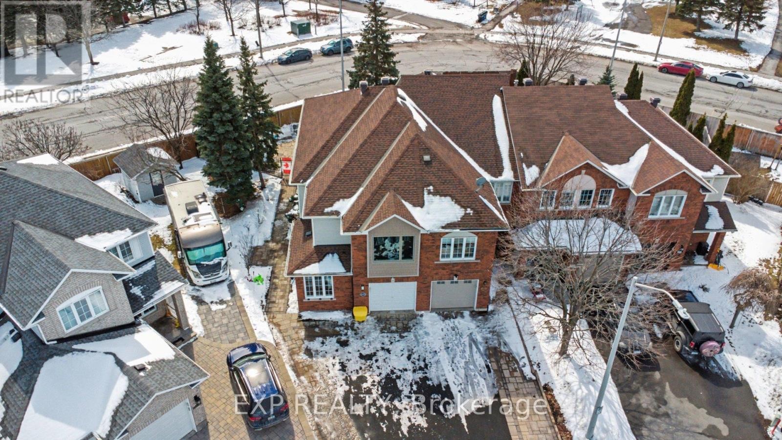 












4630 OGILVIE WALK CRESCENT

,
Ottawa,




Ontario
K1J1G7

