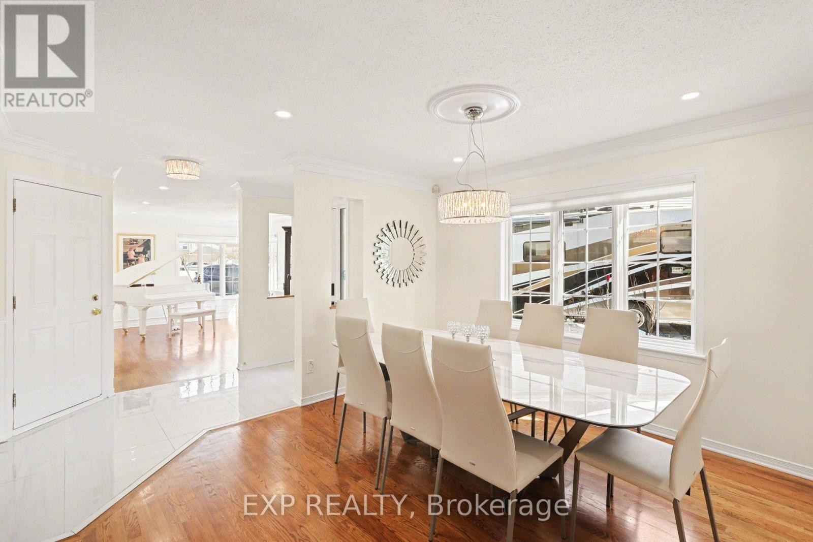 












4630 OGILVIE WALK CRESCENT

,
Ottawa,




Ontario
K1J1G7

