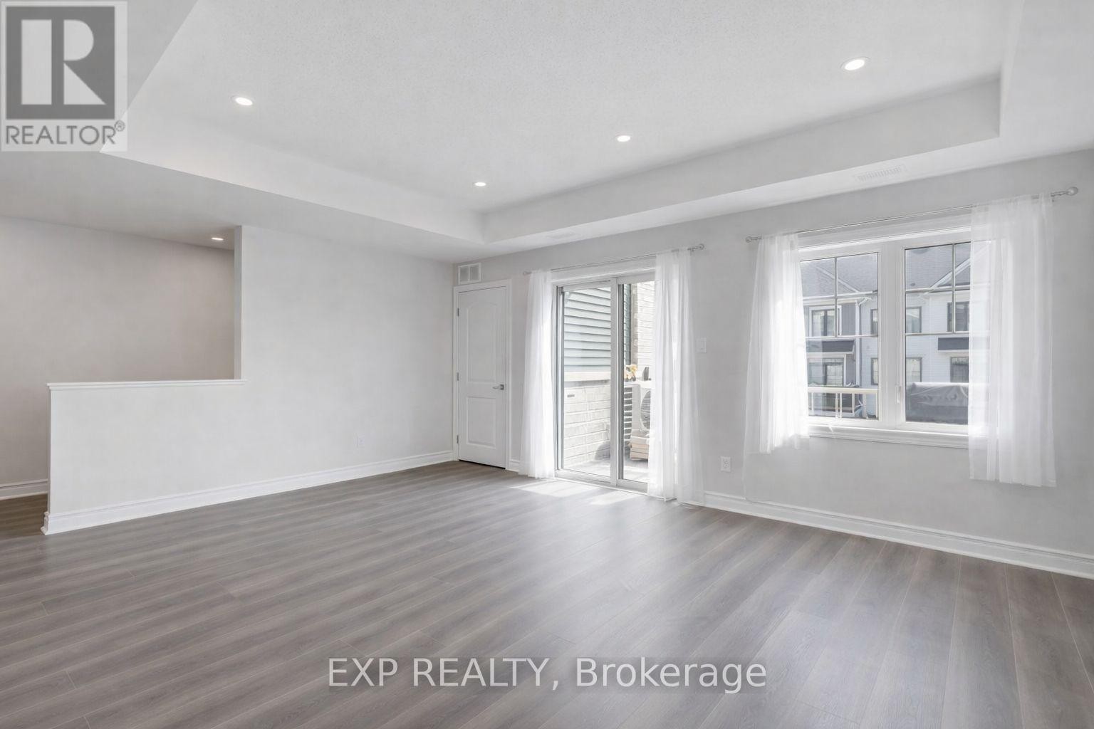 












757 CHROMITE PRIVATE

,
Ottawa,




Ontario
K2J7J2

