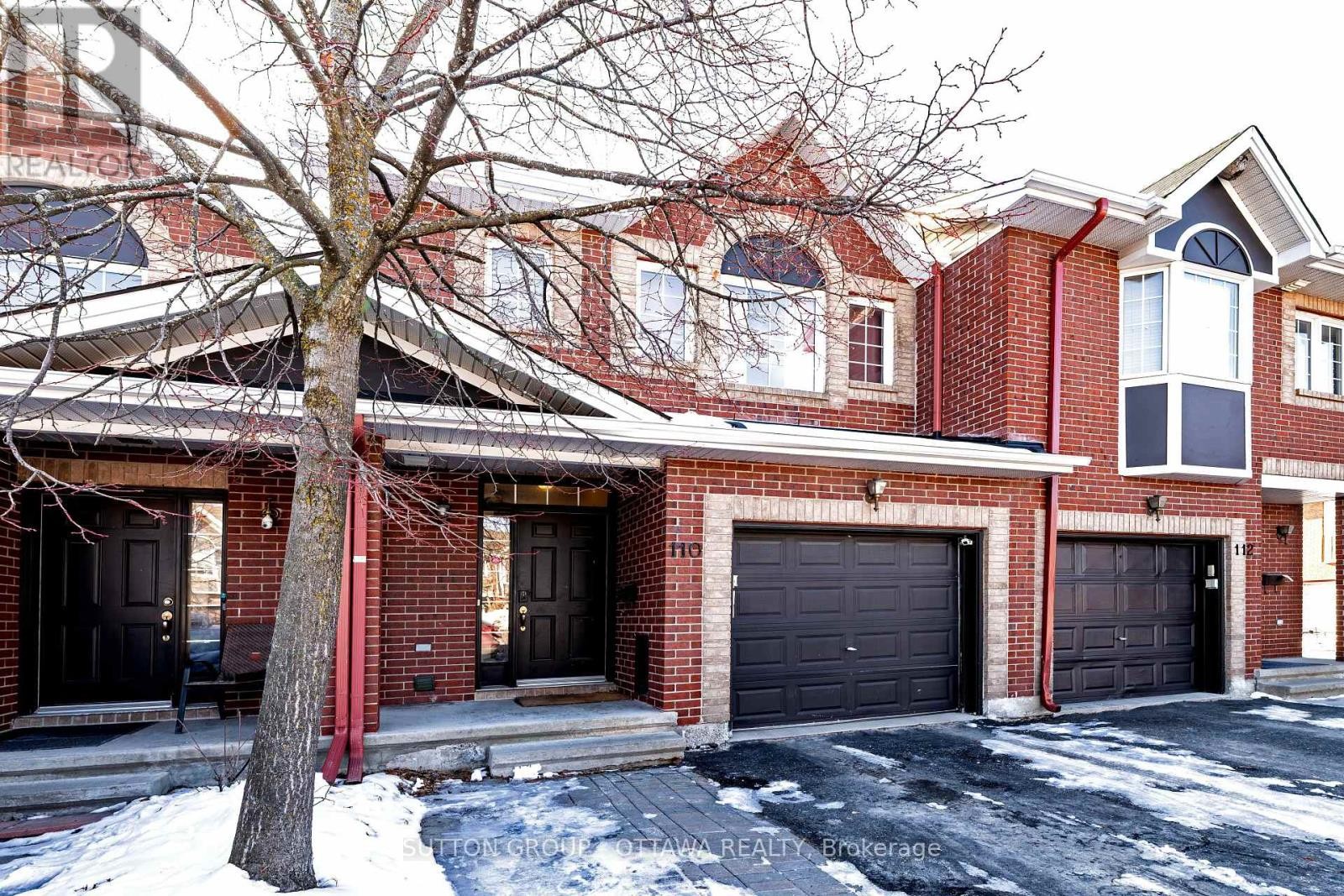 












110 CHARTLEY PRIVATE

,
Ottawa,




Ontario
K1V2J6

