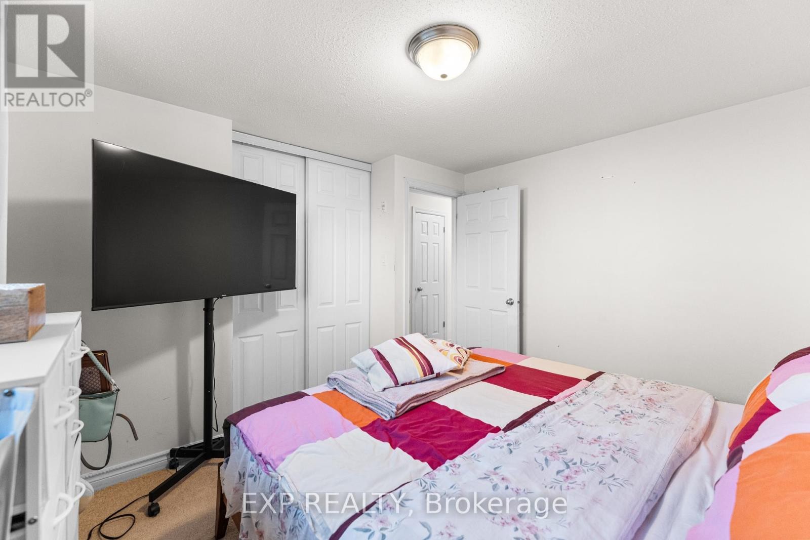 












2 - 2- 385 PASEO PRIVATE

,
Ottawa,




Ontario
K2G4N7

