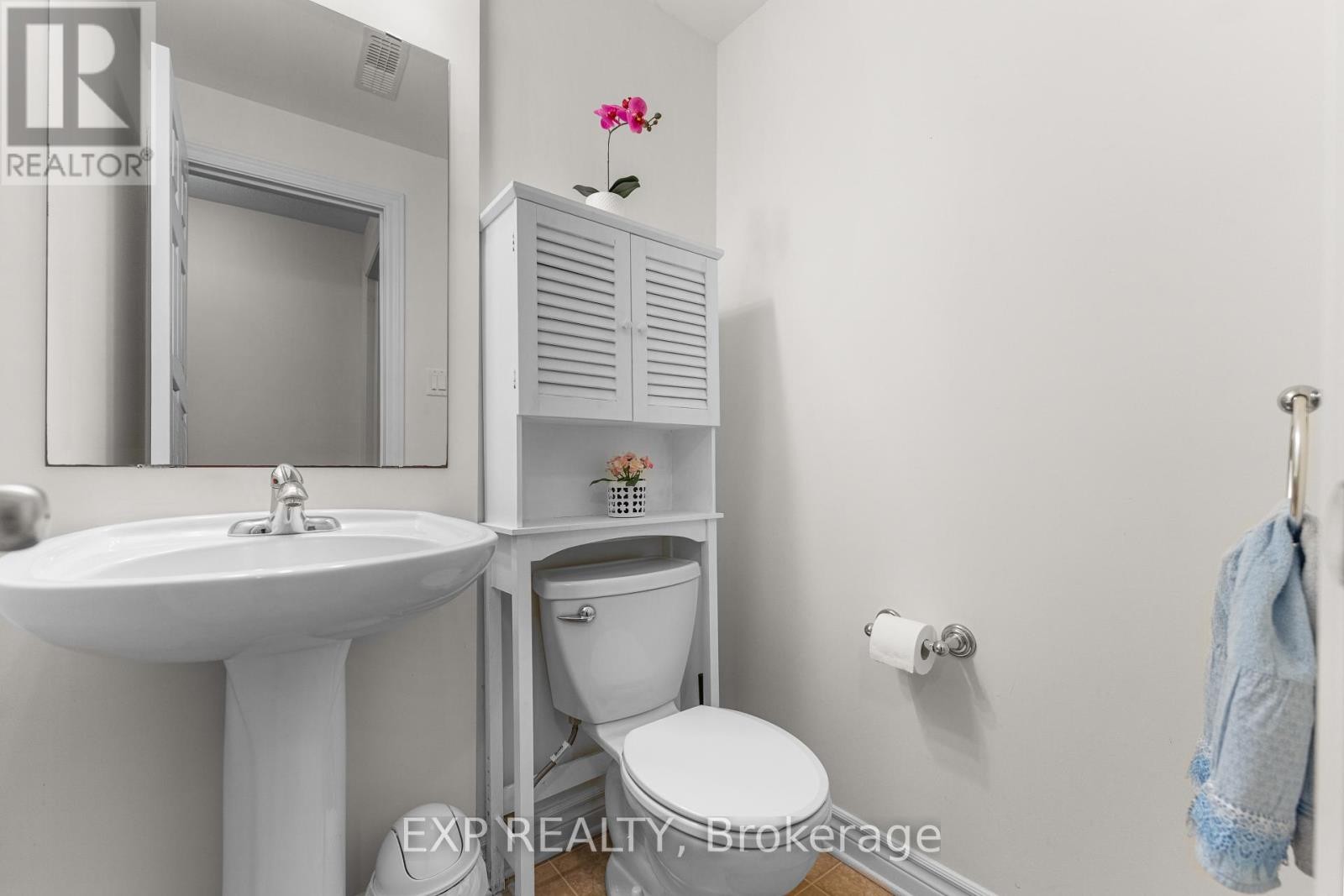 












2 - 2- 385 PASEO PRIVATE

,
Ottawa,




Ontario
K2G4N7

