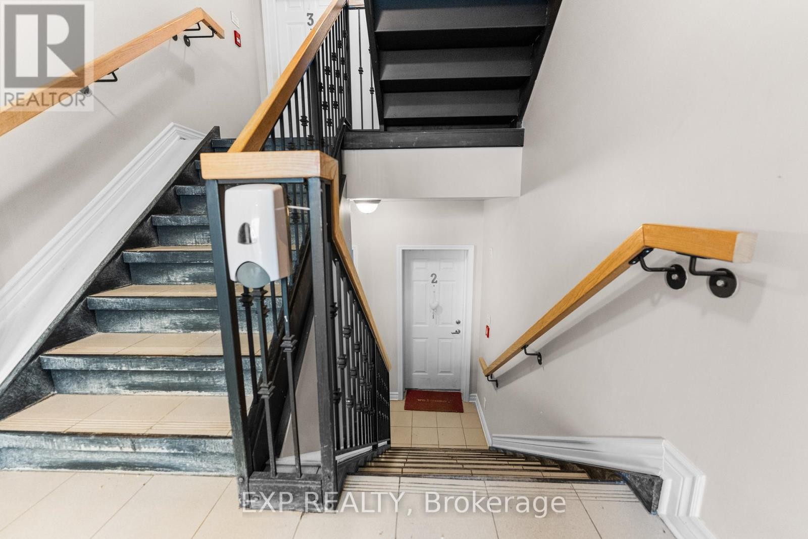 












2 - 2- 385 PASEO PRIVATE

,
Ottawa,




Ontario
K2G4N7

