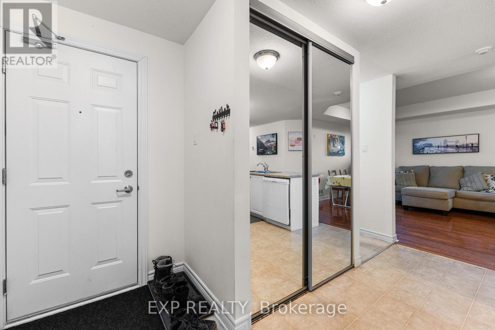 












2 - 2- 385 PASEO PRIVATE

,
Ottawa,




Ontario
K2G4N7

