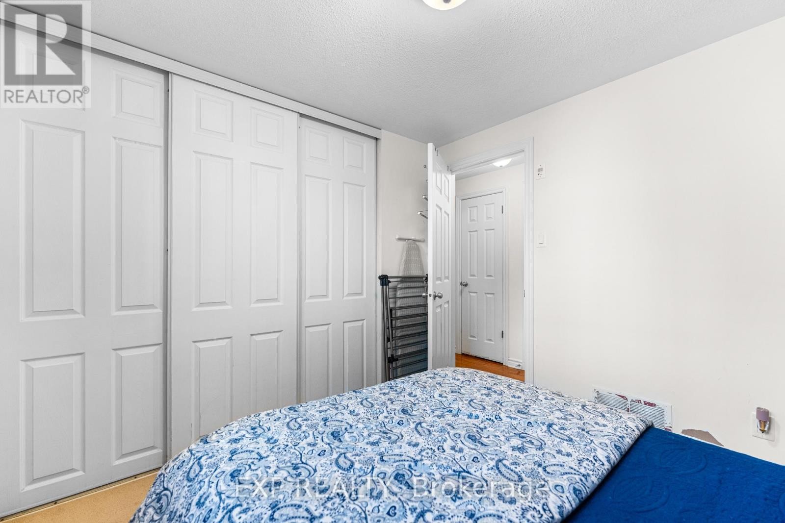 












2 - 2- 385 PASEO PRIVATE

,
Ottawa,




Ontario
K2G4N7

