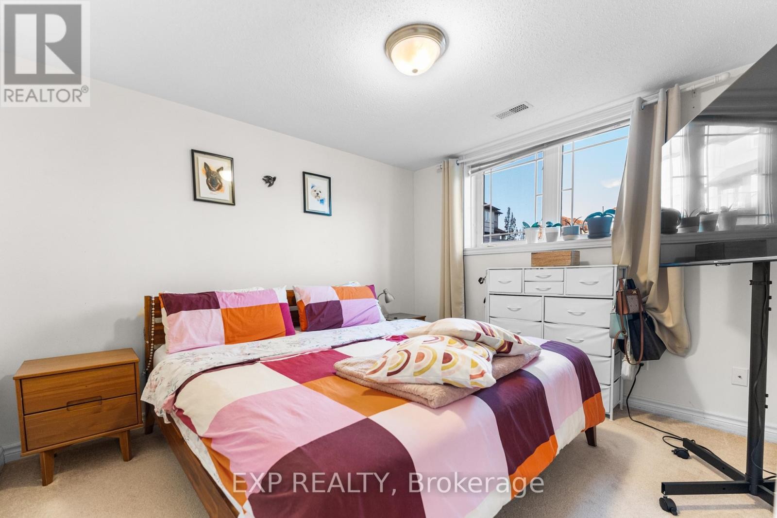












2 - 2- 385 PASEO PRIVATE

,
Ottawa,




Ontario
K2G4N7

