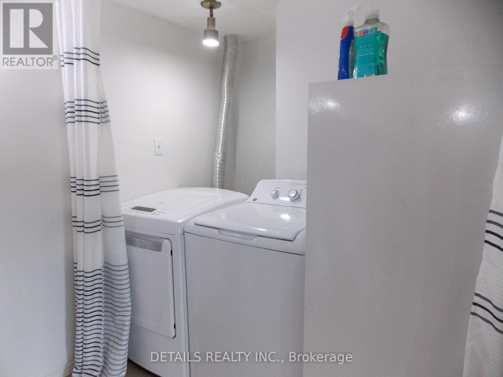 












6 CAMBRIDGE COURT

,
North Grenville,




Ontario
K0G1J0

