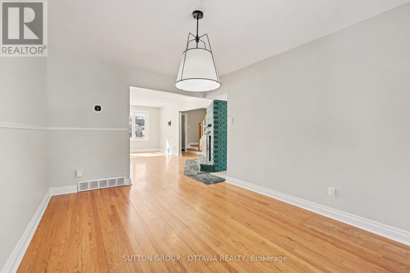 












1071 ALDEA AVENUE

,
Ottawa,




Ontario
K1H8B8

