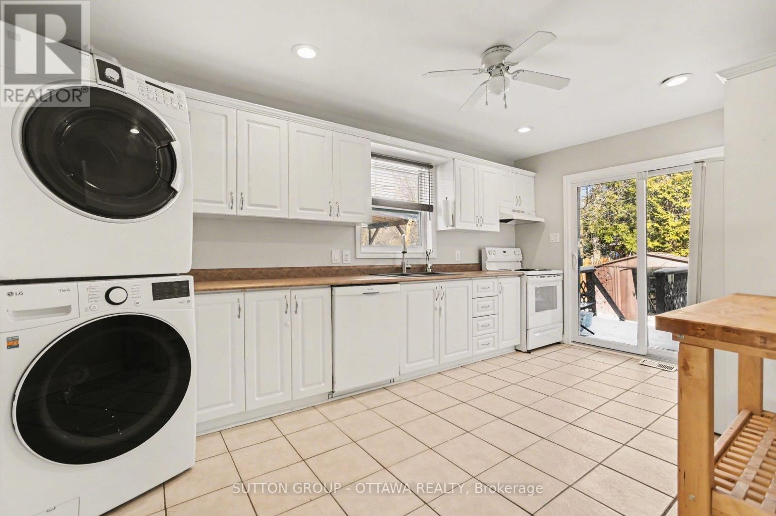 












1071 ALDEA AVENUE

,
Ottawa,




Ontario
K1H8B8

