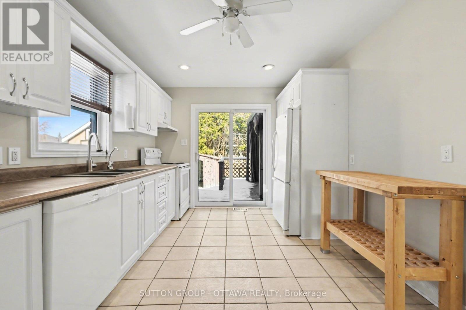 












1071 ALDEA AVENUE

,
Ottawa,




Ontario
K1H8B8

