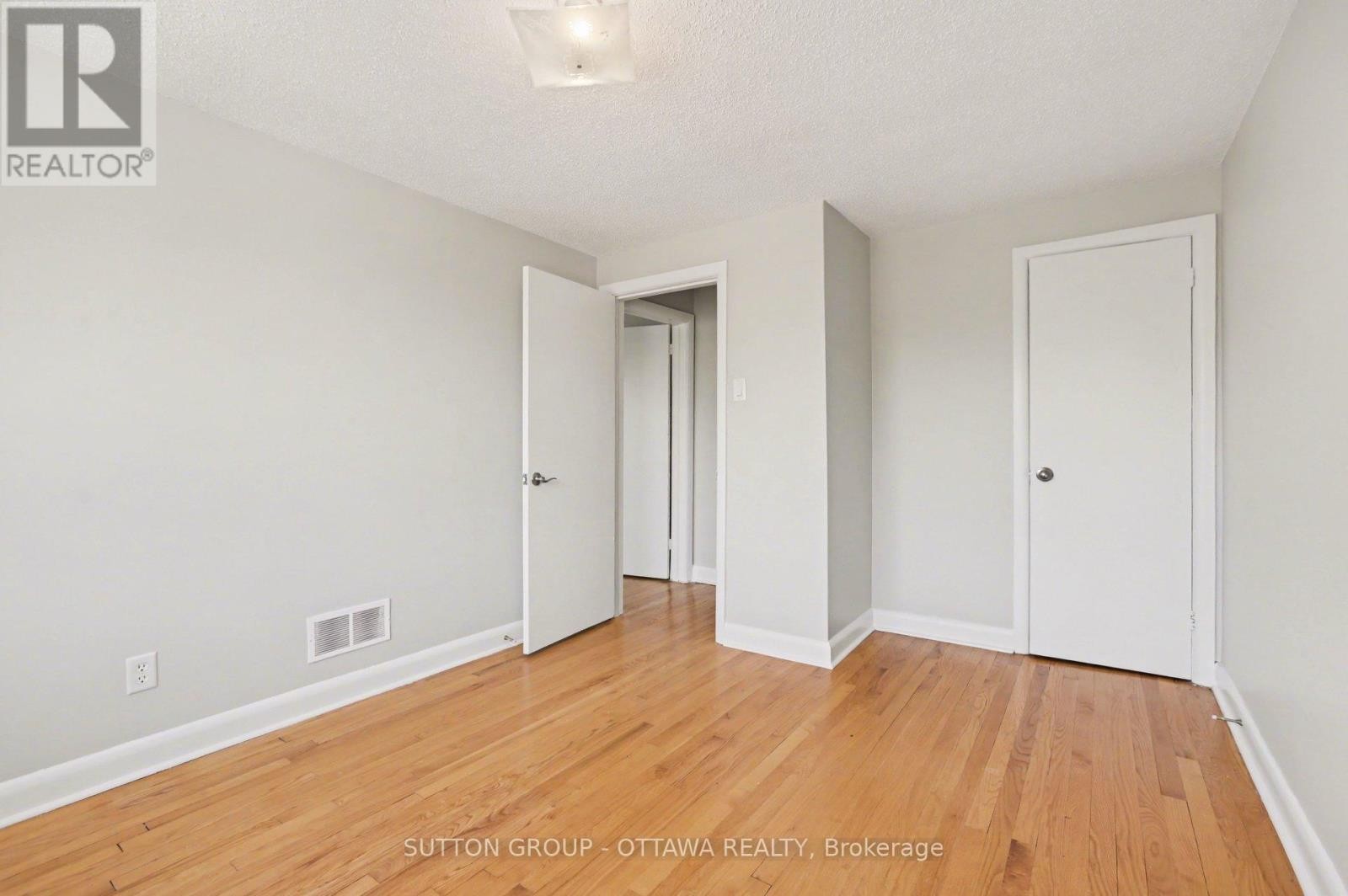












1071 ALDEA AVENUE

,
Ottawa,




Ontario
K1H8B8

