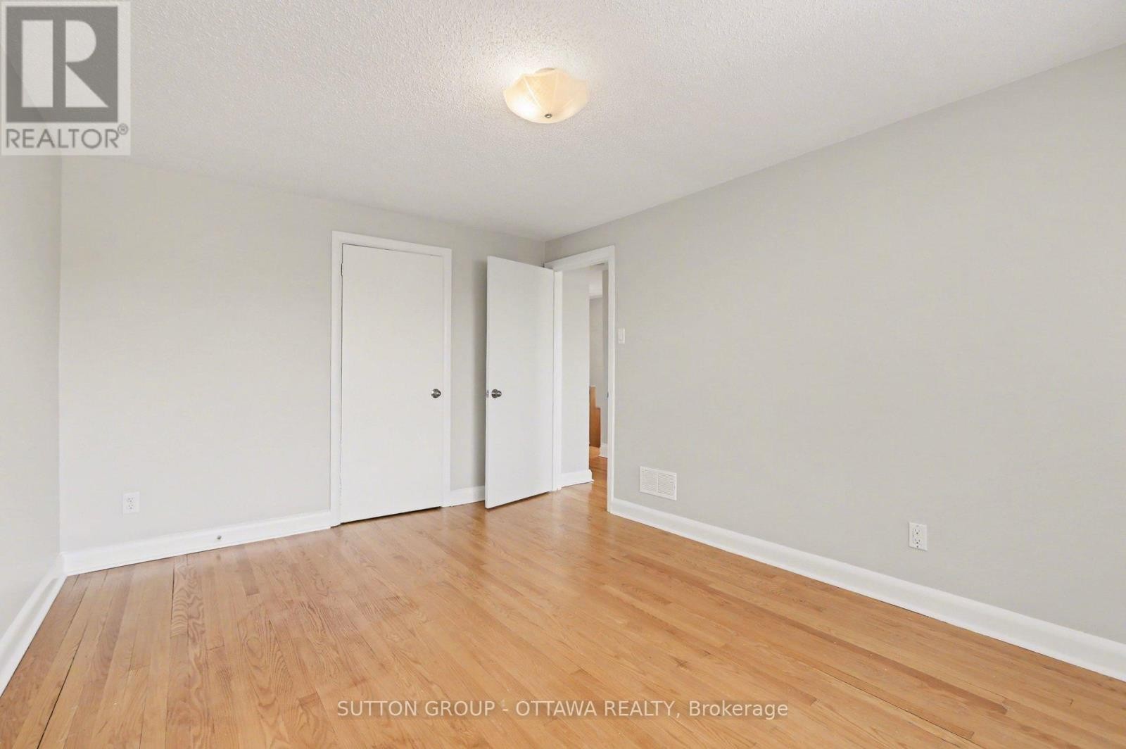 












1071 ALDEA AVENUE

,
Ottawa,




Ontario
K1H8B8

