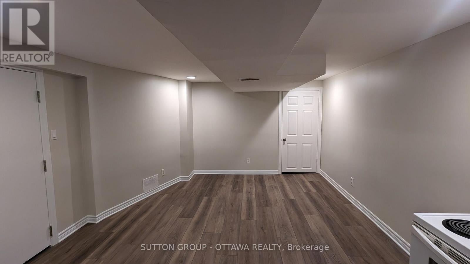 












1071 ALDEA AVENUE

,
Ottawa,




Ontario
K1H8B8

