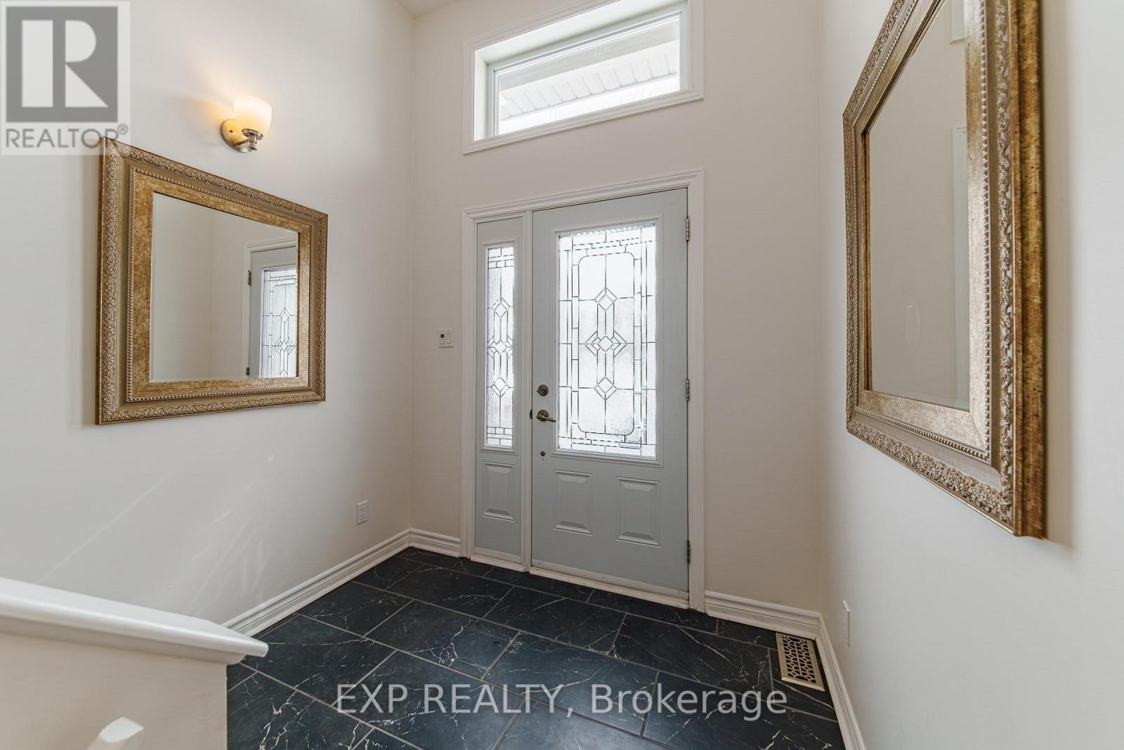 












1899 FARISITA DRIVE

,
Ottawa,




Ontario
K0A3H0

