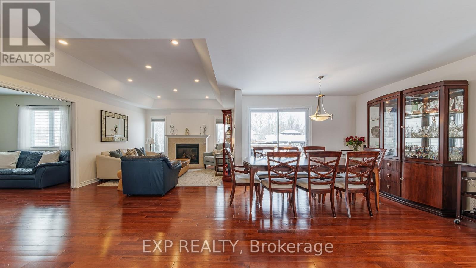 












1899 FARISITA DRIVE

,
Ottawa,




Ontario
K0A3H0

