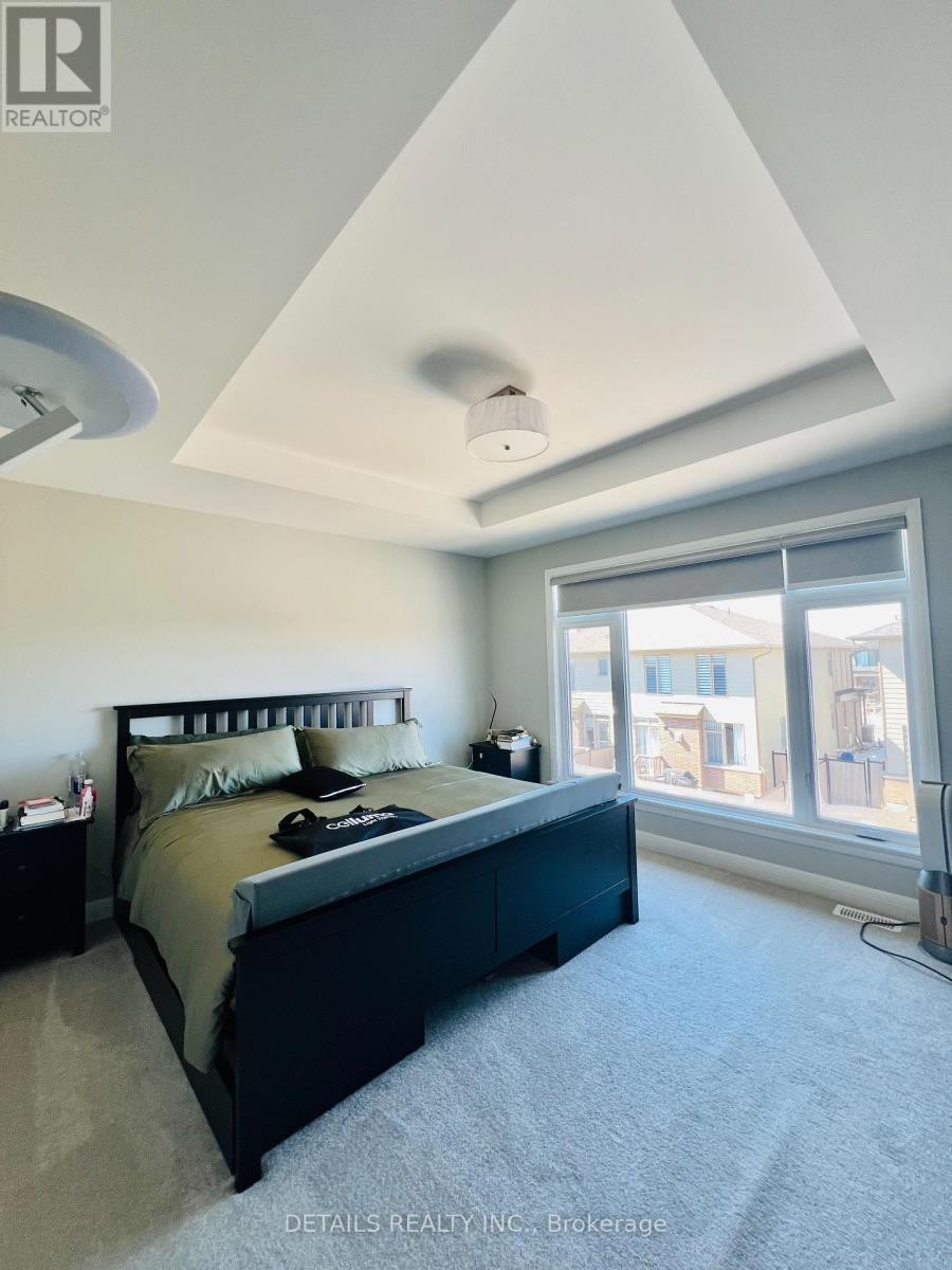 












303 WIGWAS STREET

,
Ottawa,




Ontario
K1K5A1

