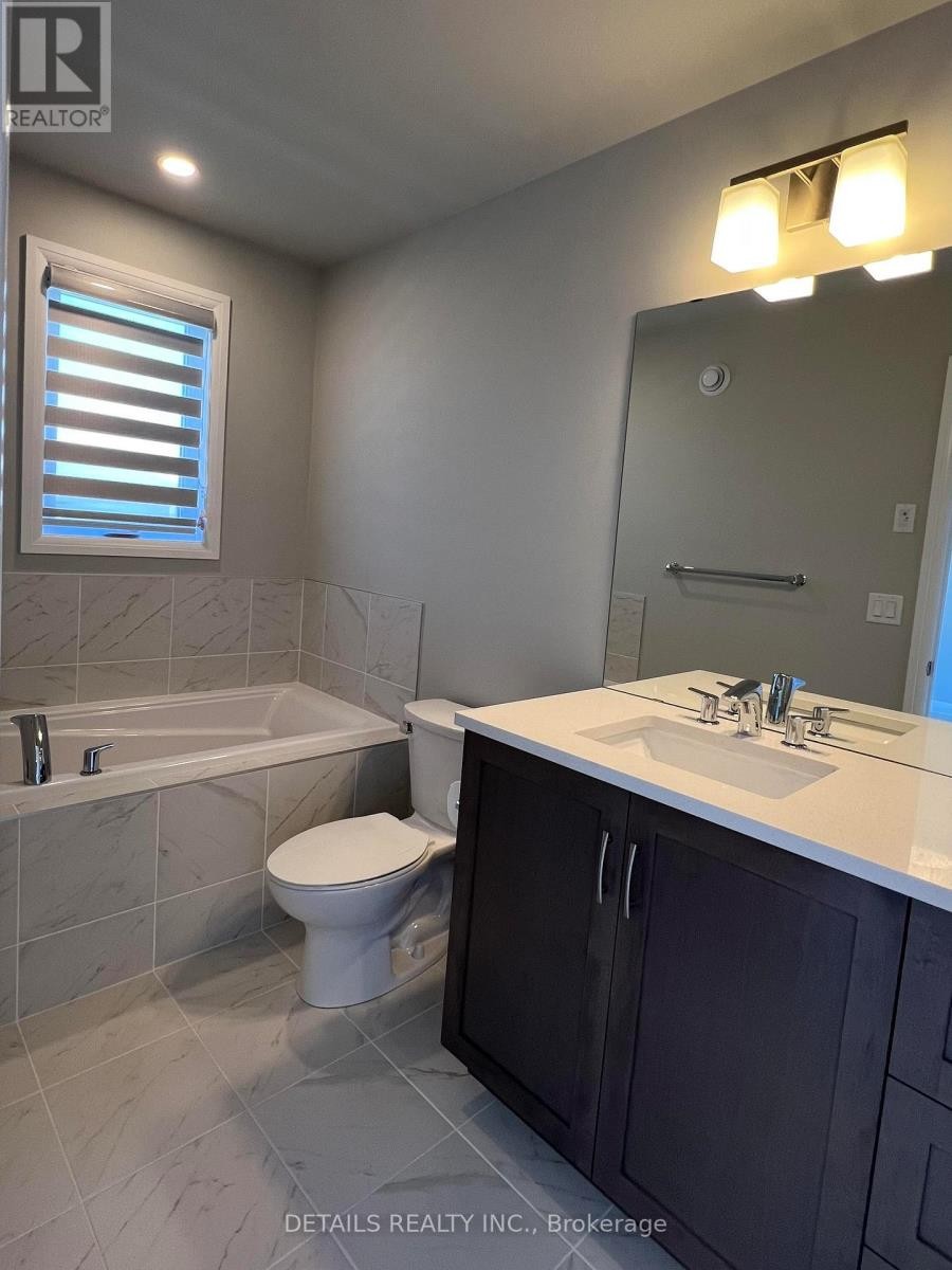












303 WIGWAS STREET

,
Ottawa,




Ontario
K1K5A1

