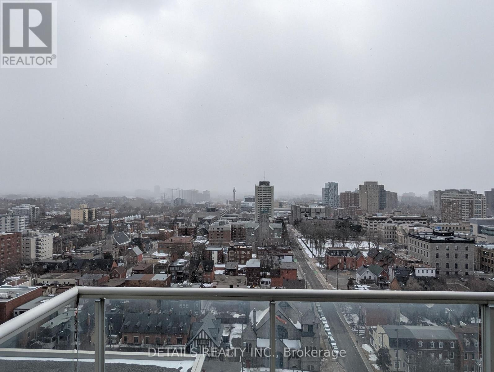 












2102 - 195 BESSERER STREET

,
Ottawa,




Ontario
K1N0B6

