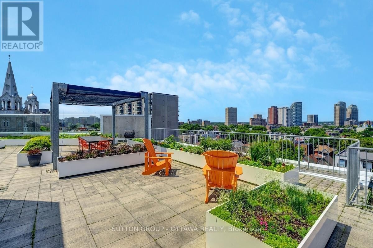 












308 - 1000 WELLINGTON STREET W

,
Ottawa,




Ontario
K1Y2X9

