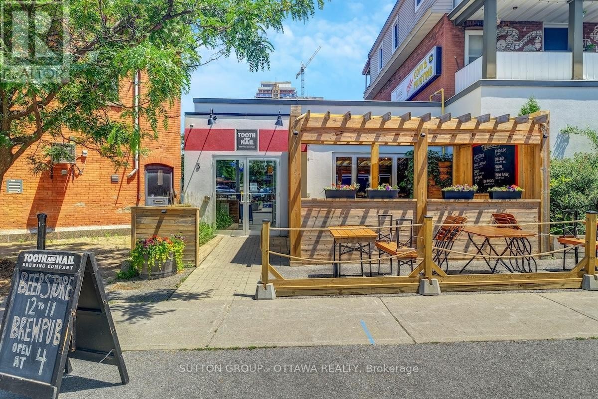 












308 - 1000 WELLINGTON STREET W

,
Ottawa,




Ontario
K1Y2X9

