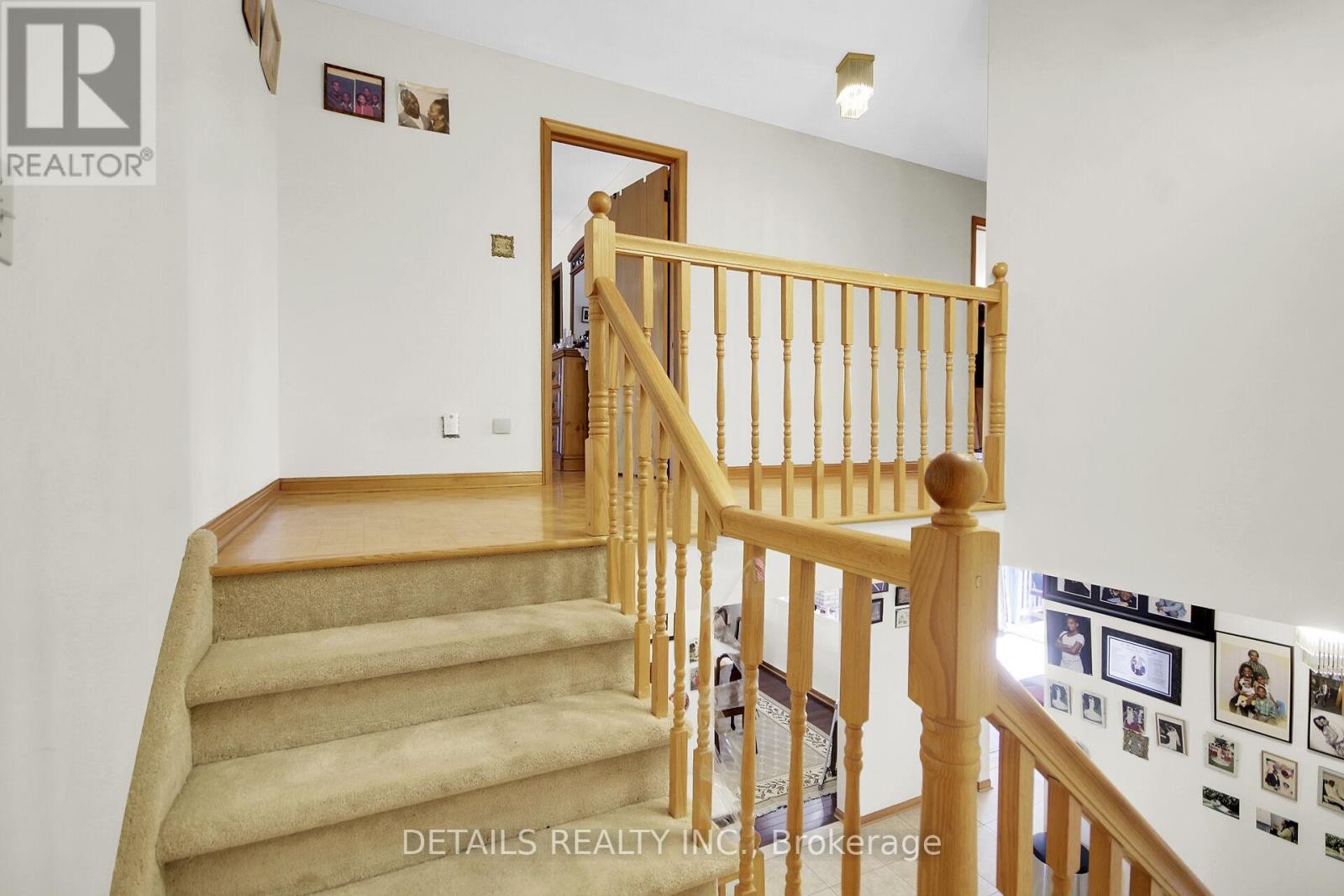 












2876 TRESA COURT

,
Ottawa,




Ontario
K1T2H1


