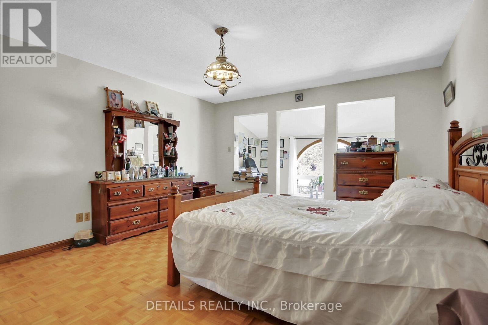 












2876 TRESA COURT

,
Ottawa,




Ontario
K1T2H1

