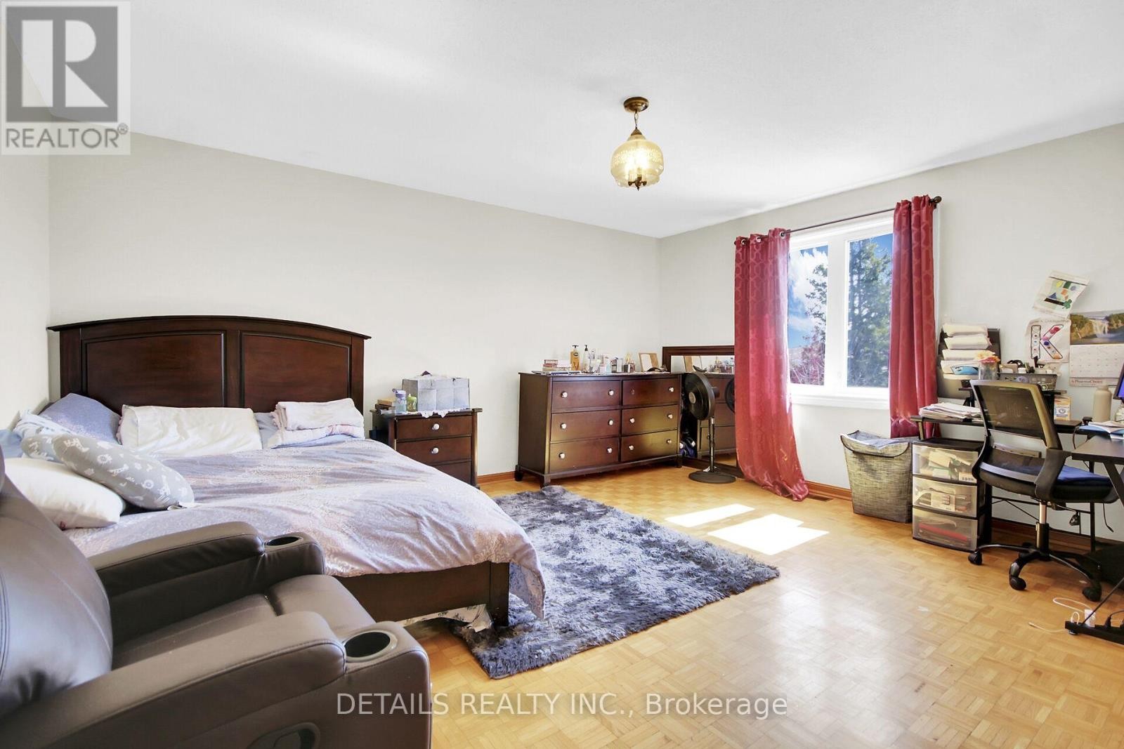 












2876 TRESA COURT

,
Ottawa,




Ontario
K1T2H1

