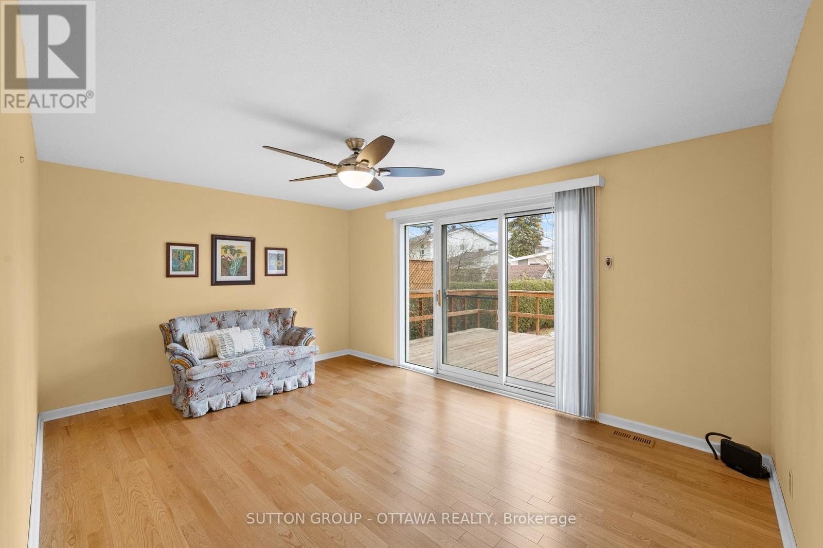 












2391 OGILVIE ROAD

,
Ottawa,




Ontario
K1J7N4


