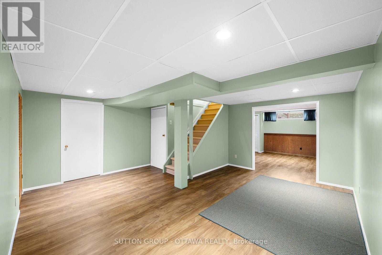 












2391 OGILVIE ROAD

,
Ottawa,




Ontario
K1J7N4

