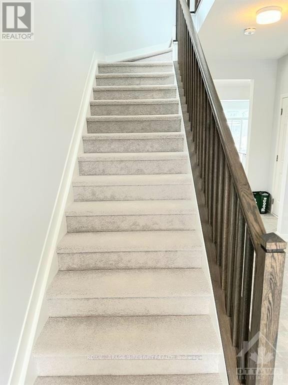 












2489 WATERCOLOURS WAY

,
Ottawa,




Ontario
K2J7B1

