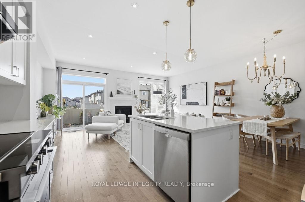 












535 BORBRIDGE AVENUE

,
Ottawa,




Ontario
K4M0J1

