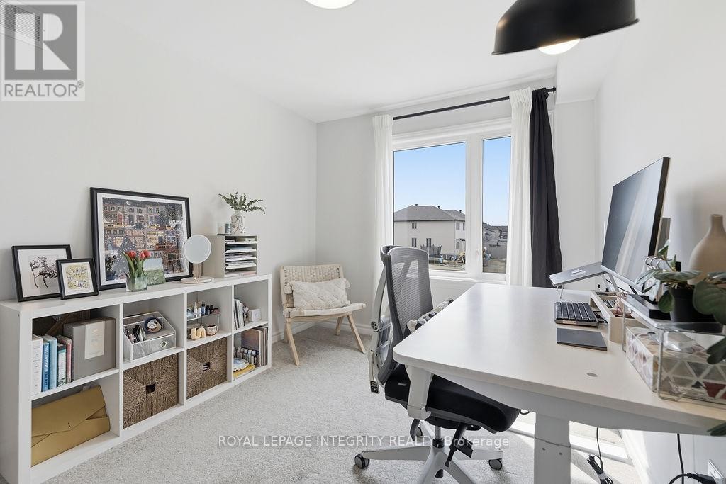 












535 BORBRIDGE AVENUE

,
Ottawa,




Ontario
K4M0J1

