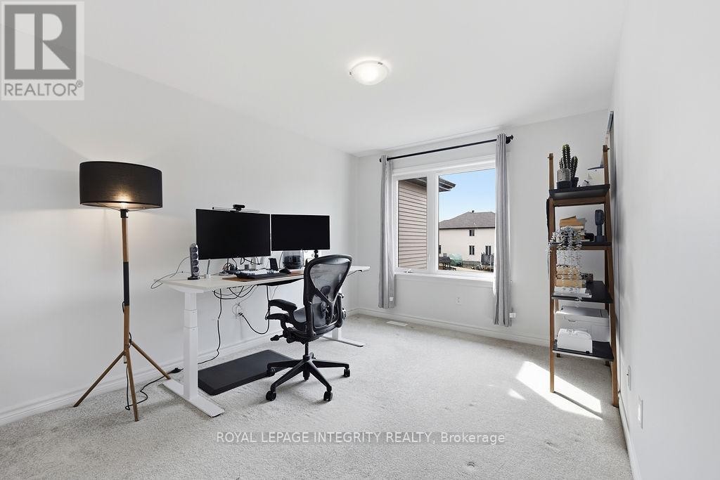 












535 BORBRIDGE AVENUE

,
Ottawa,




Ontario
K4M0J1

