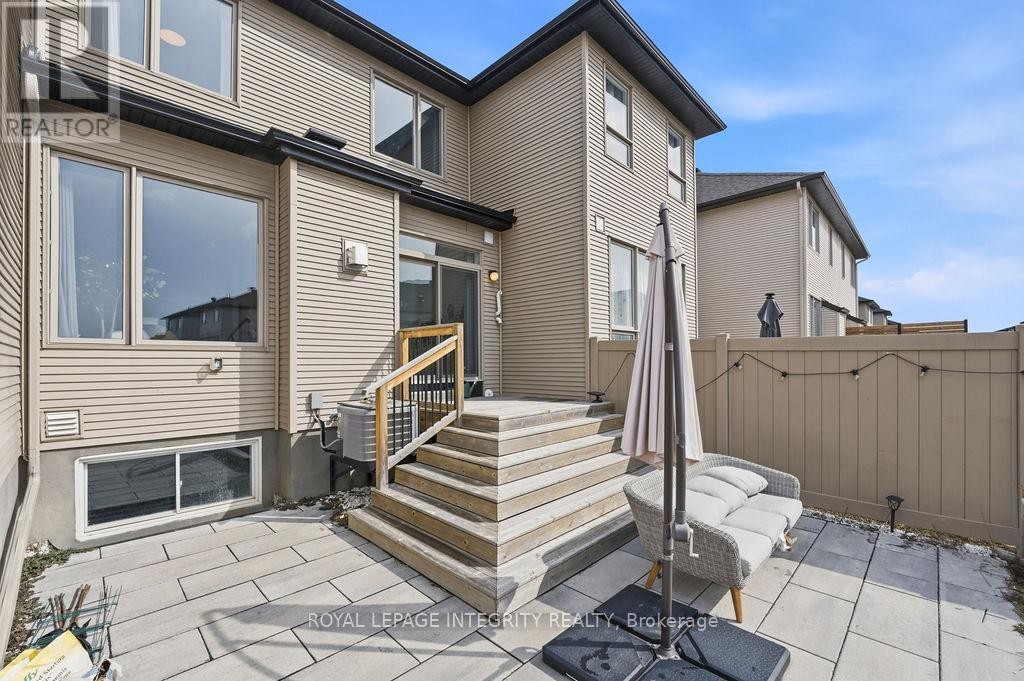 












535 BORBRIDGE AVENUE

,
Ottawa,




Ontario
K4M0J1

