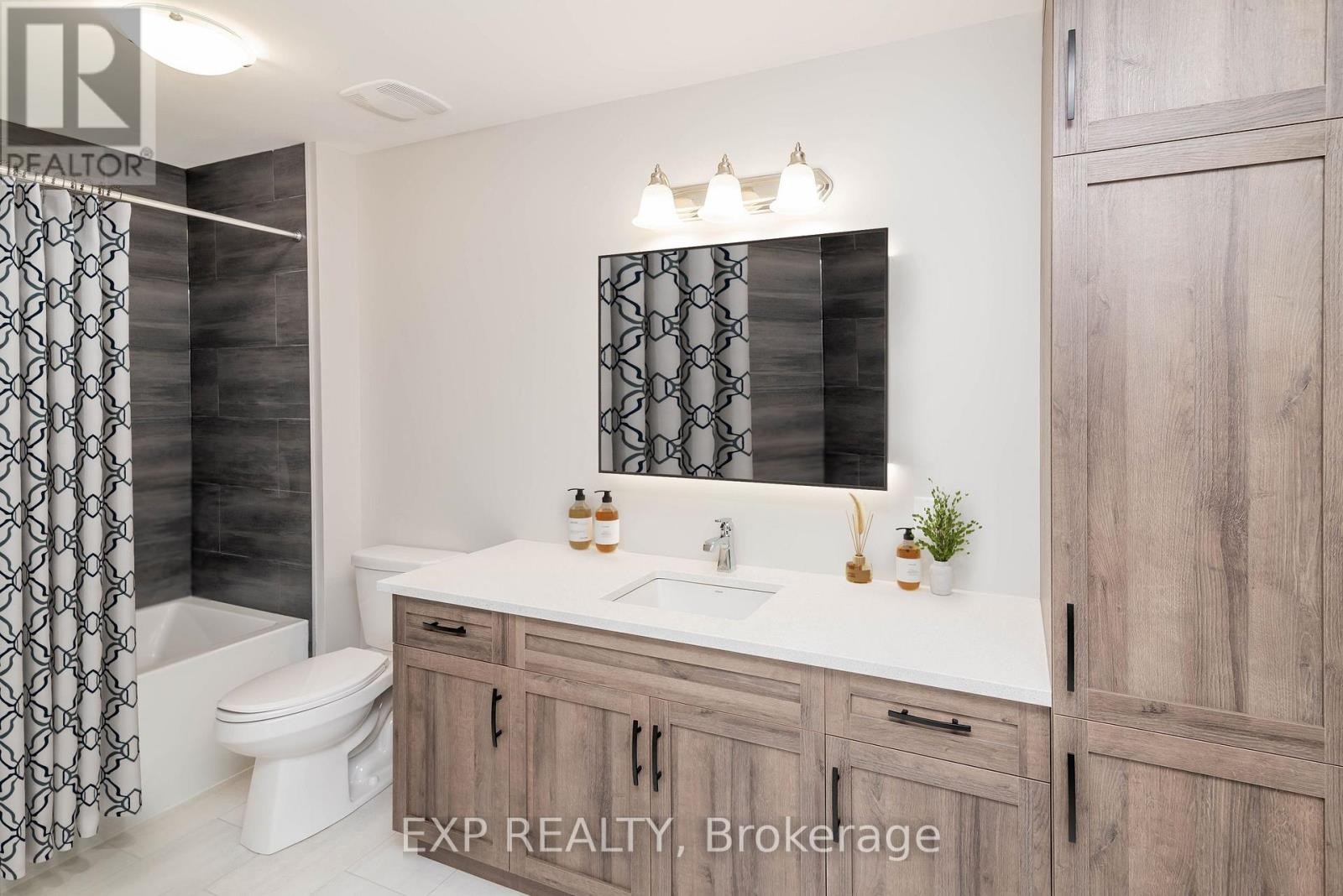 












248 SUMAC CRESCENT STREET

,
The Nation,




Ontario
K0A2M0

