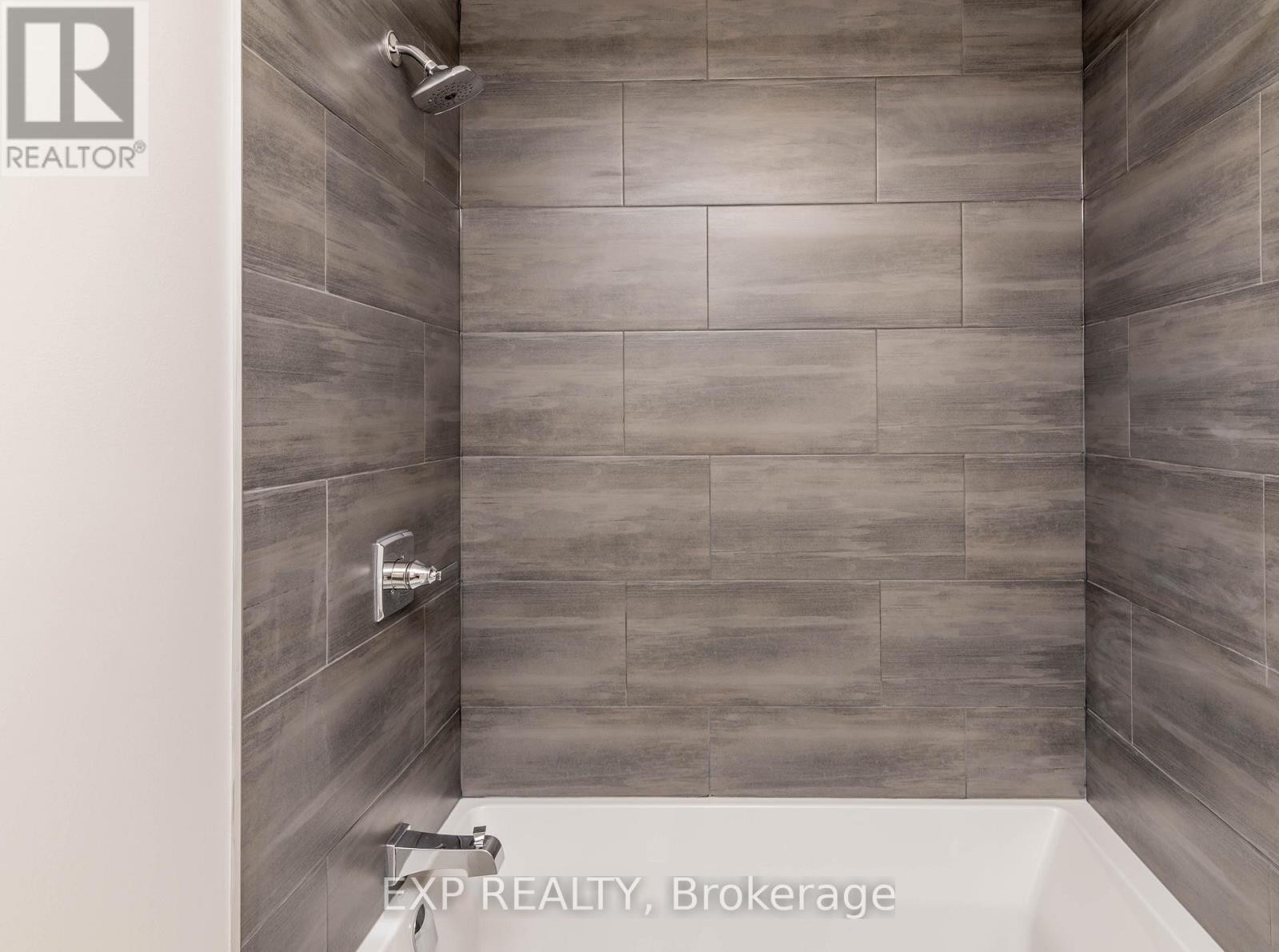 












248 SUMAC CRESCENT STREET

,
The Nation,




Ontario
K0A2M0

