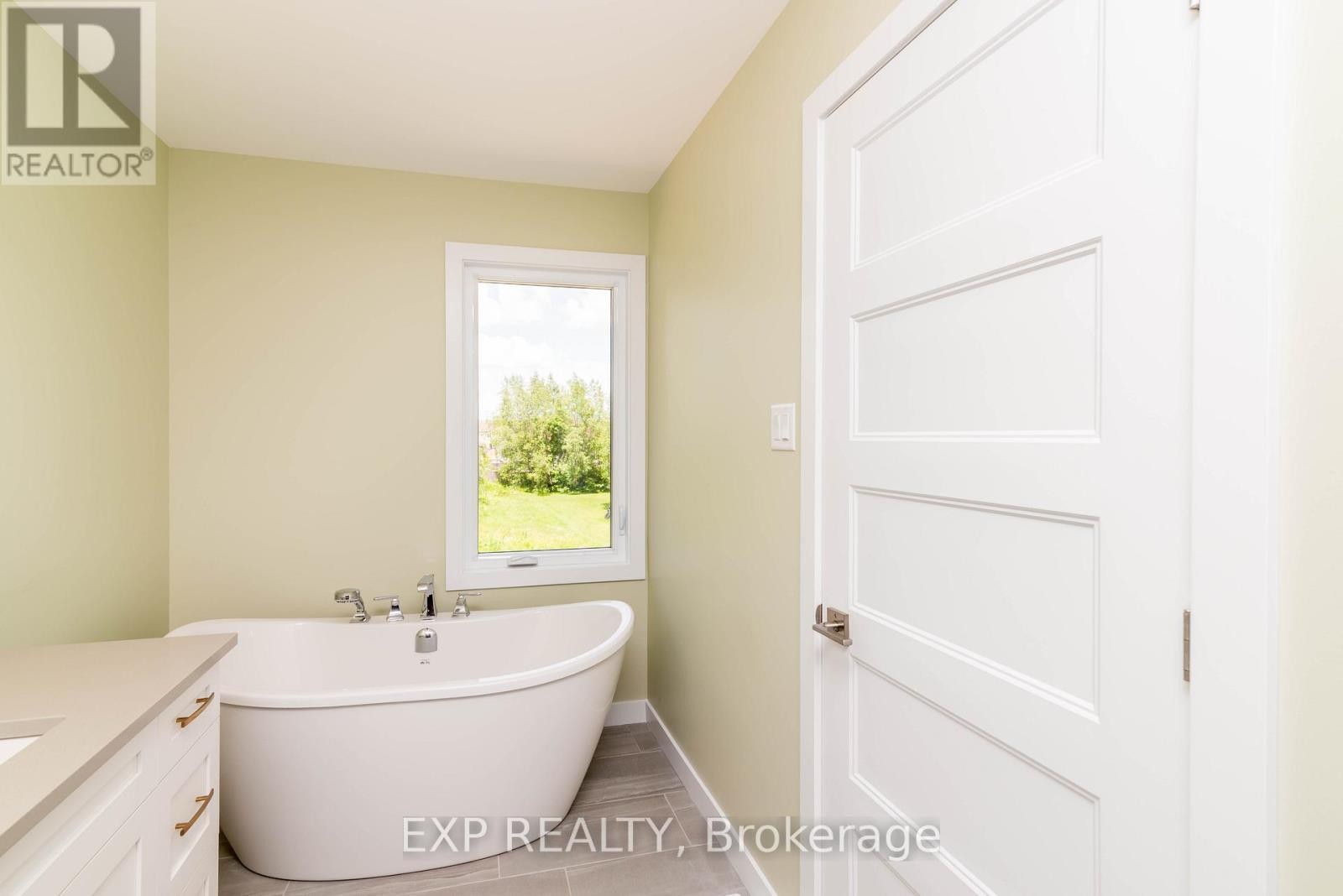 












248 SUMAC CRESCENT STREET

,
The Nation,




Ontario
K0A2M0

