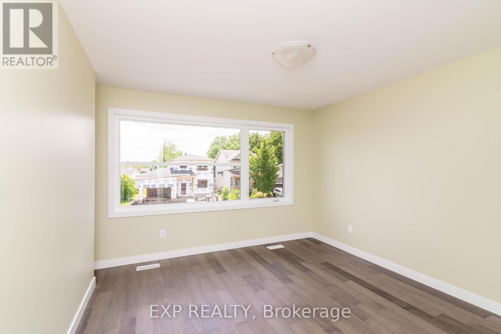 












248 SUMAC CRESCENT STREET

,
The Nation,




Ontario
K0A2M0

