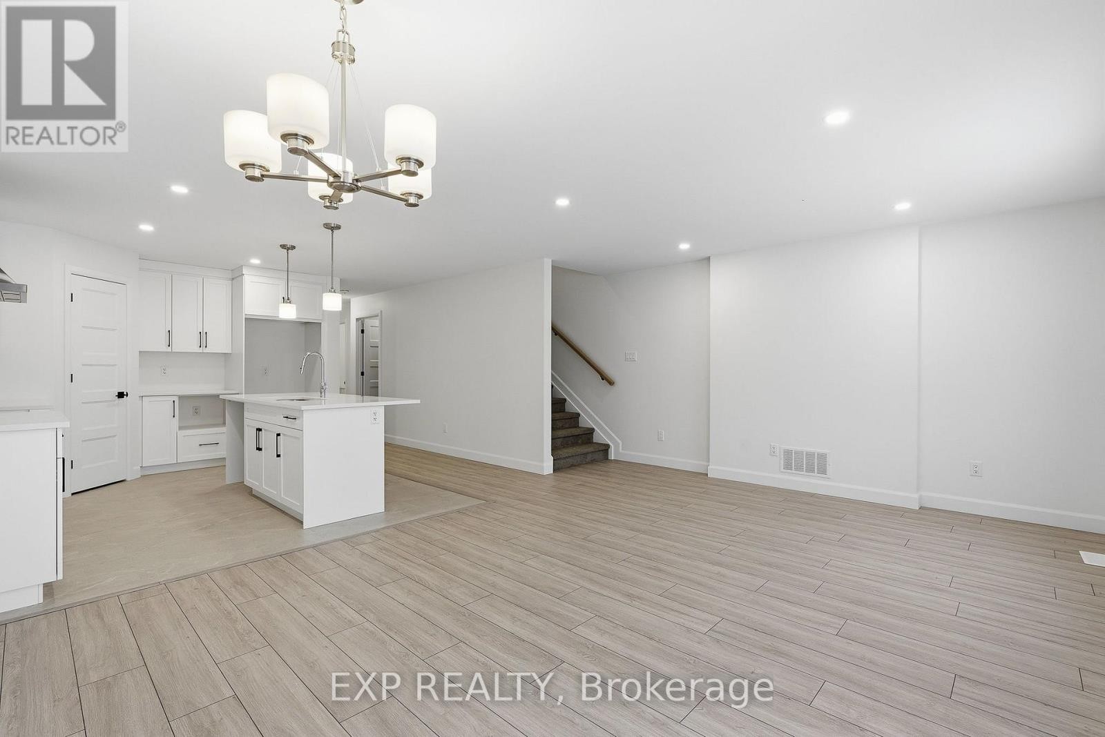 












134 ELIZABETH STREET

,
North Dundas,




Ontario
K0A2M0

