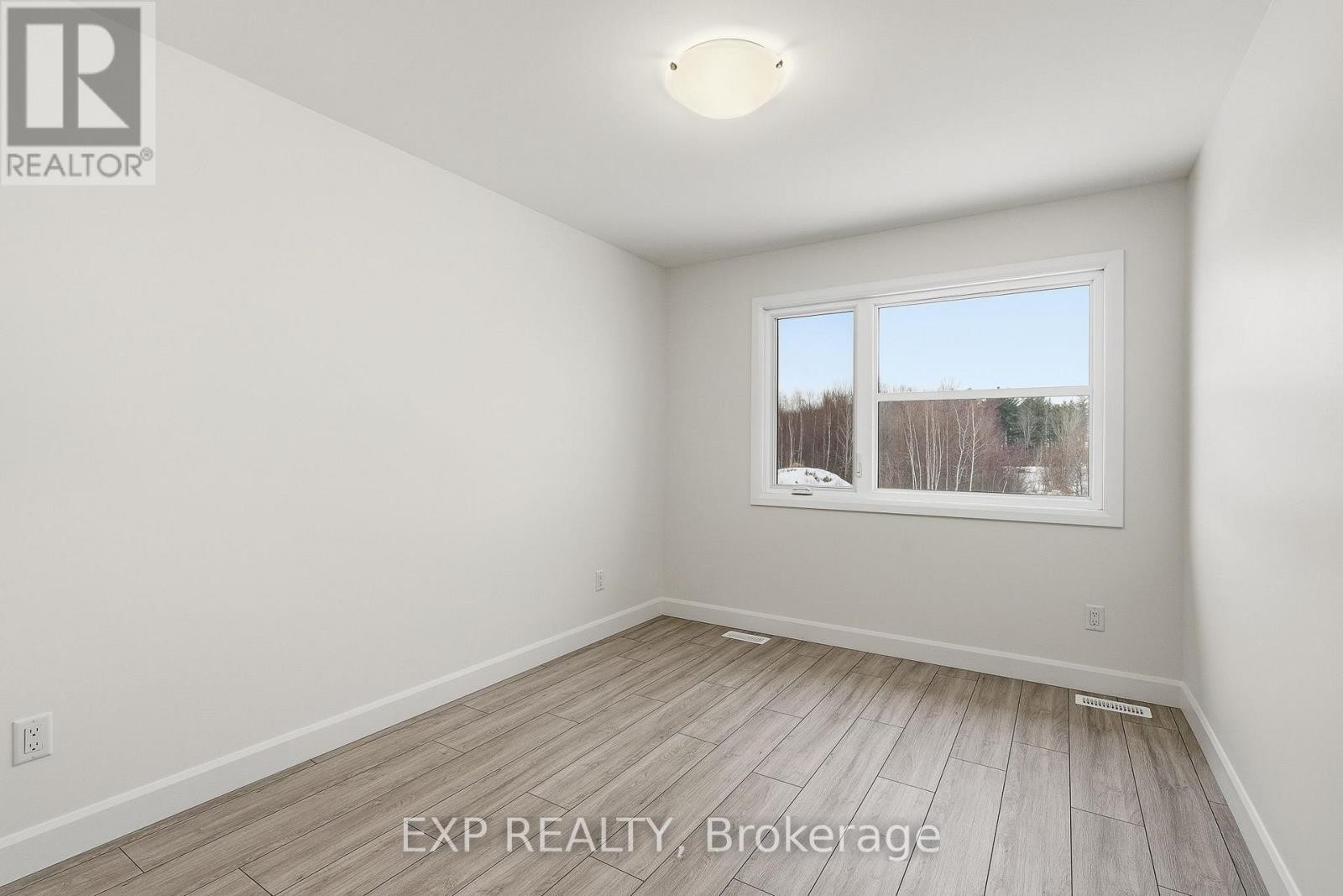 












134 ELIZABETH STREET

,
North Dundas,




Ontario
K0A2M0

