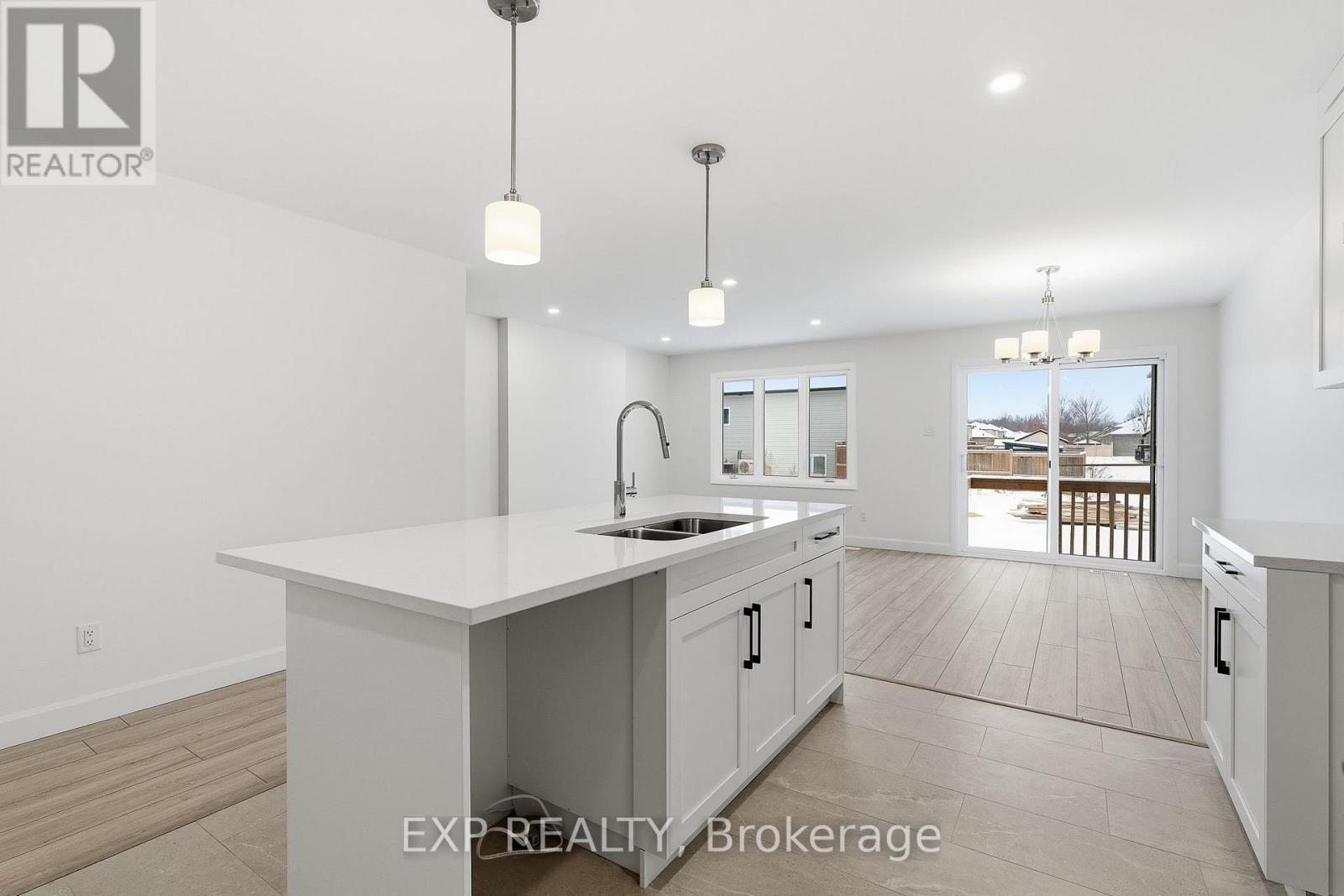 












134 ELIZABETH STREET

,
North Dundas,




Ontario
K0A2M0

