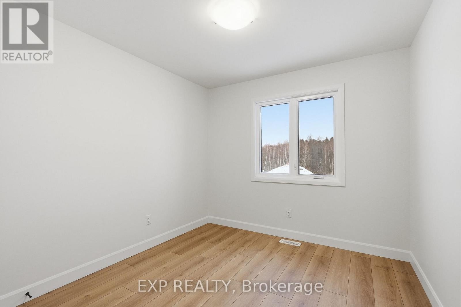 












136 ELIZABETH STREET STREET

,
North Dundas,




Ontario
K0A2M0

