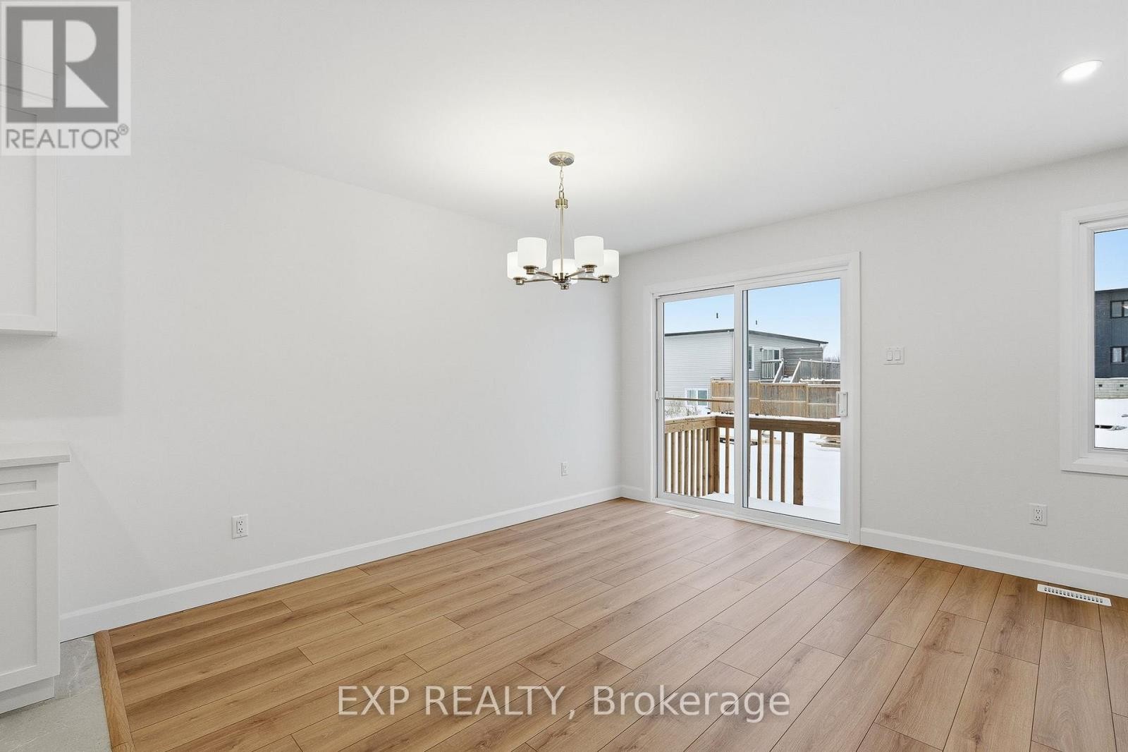 












136 ELIZABETH STREET STREET

,
North Dundas,




Ontario
K0A2M0

