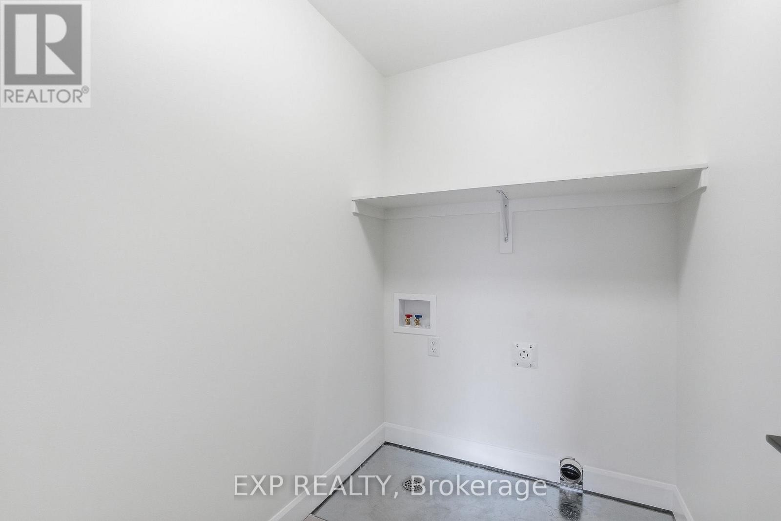 












138 ELIZABETH STREET

,
North Dundas,




Ontario
K0A2M0

